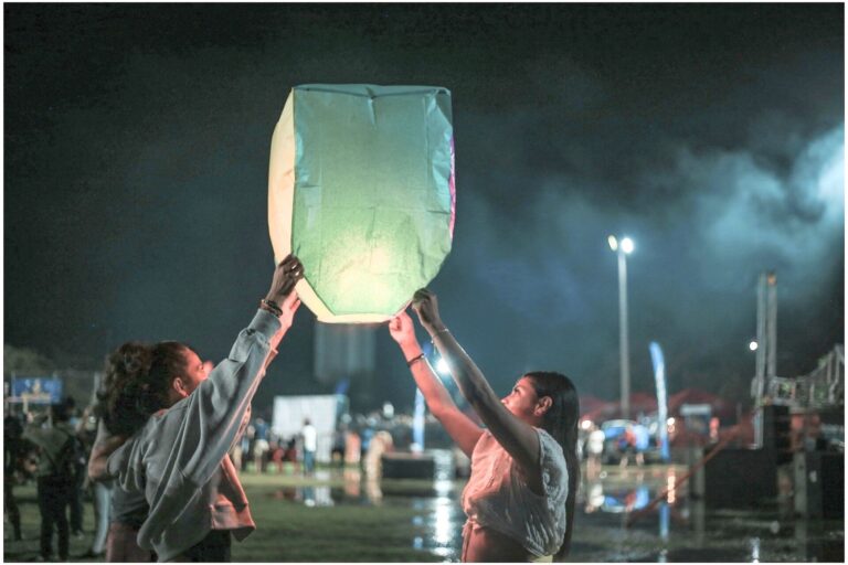 live in the present moment quotes